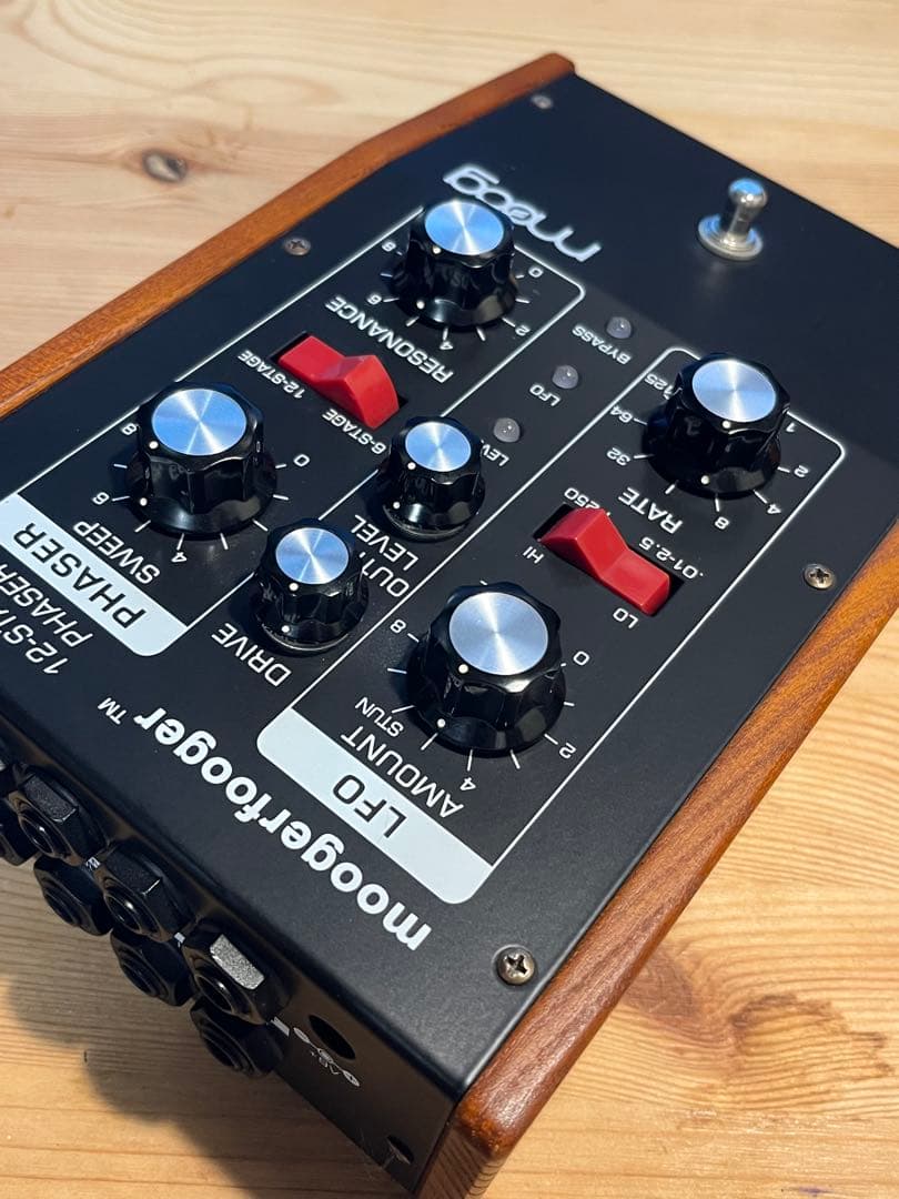 ギター moogerfooger MF-103 12-Stage Phaser