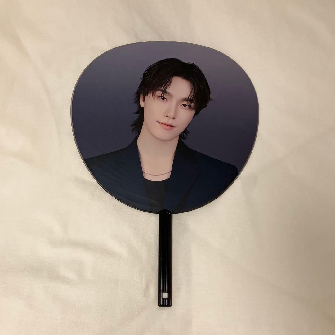 SEVENTEEN ディノ うちわセット - メルカリ