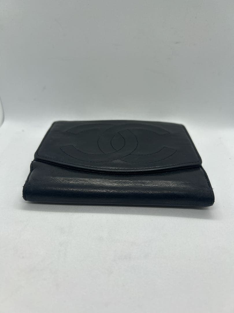 CHANEL　シャネル　二つ折り財布　ココマーク　ラムスキン/604