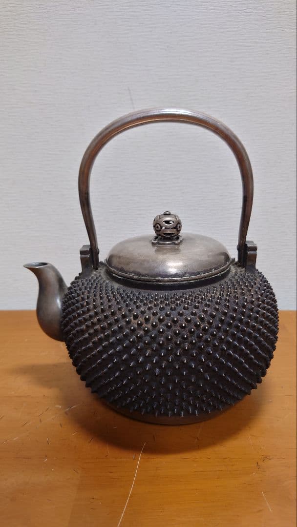 金龍堂 鳥の図鉄瓶 2646g トコニコ 東さ7-0404☆2F 金龍堂 鳥の図鉄瓶