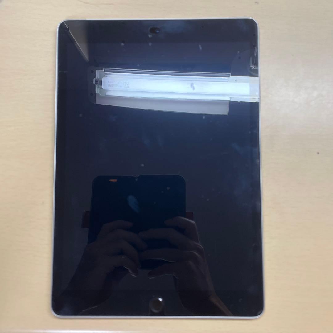 情報修正中 ELECOM iPad