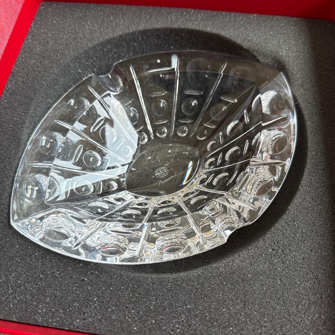 Baccarat クリスタルガラス 葉型皿　灰皿 バカラ灰皿 Baccarat クリスタルガラス 葉型皿 灰皿 Baccarat