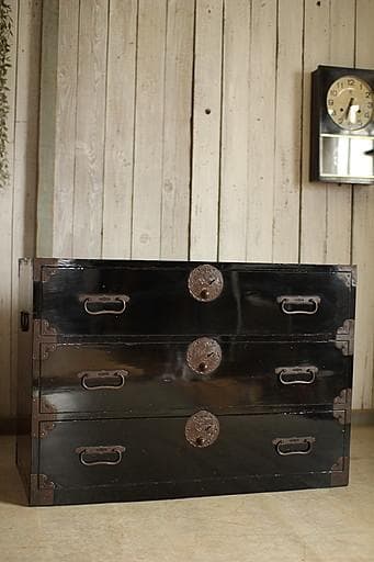 綺麗な丸金具庄内箪笥 3段 中桐 タンス 収納 古家具 古民家 時代