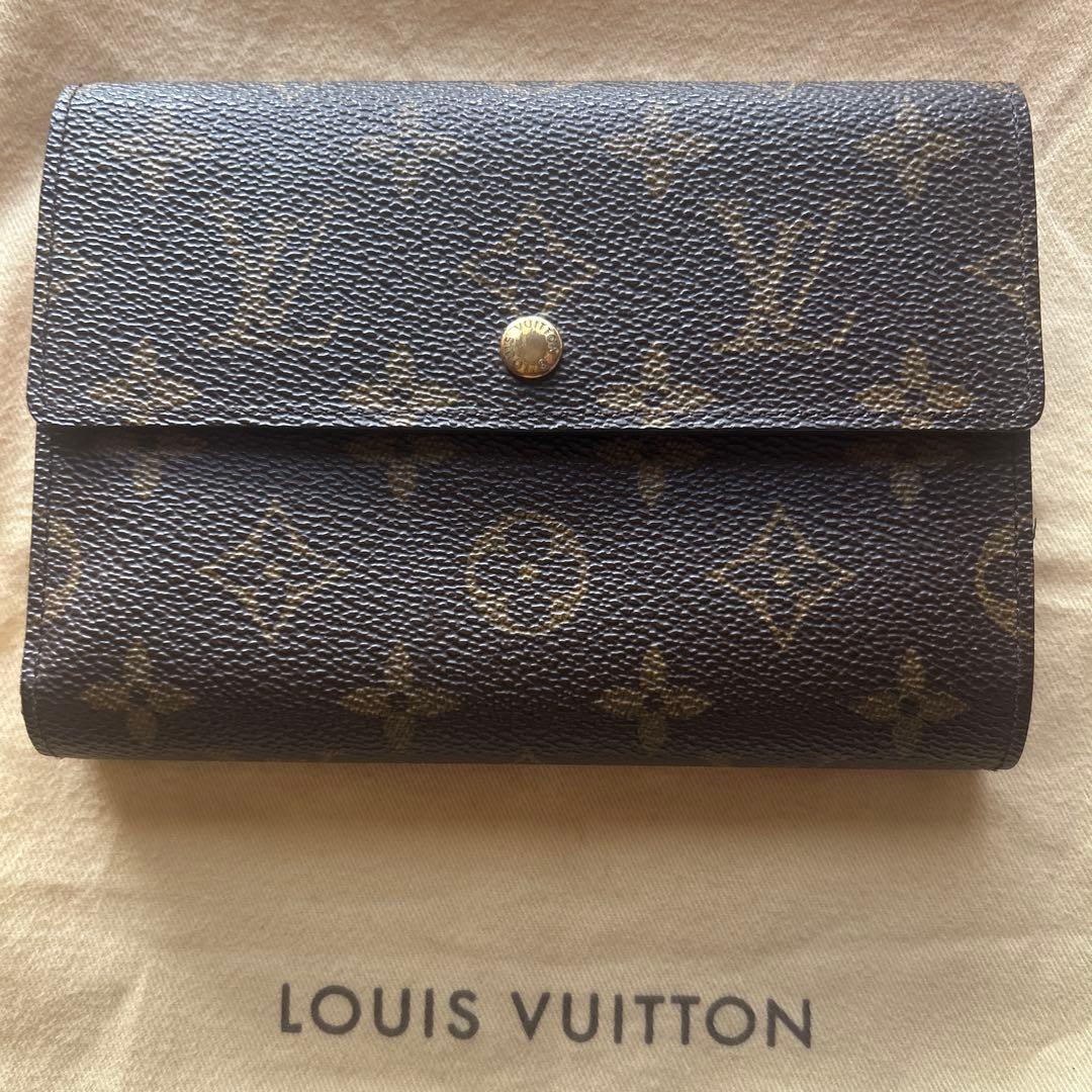 ルイヴィトン LOUIS VITTON 三つ折り財布モノグラム ポルトトレゾール