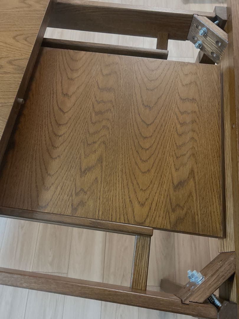 葉山家具　 ダイニングテーブル　伸長式テーブル　エクステンションテーブル 木製