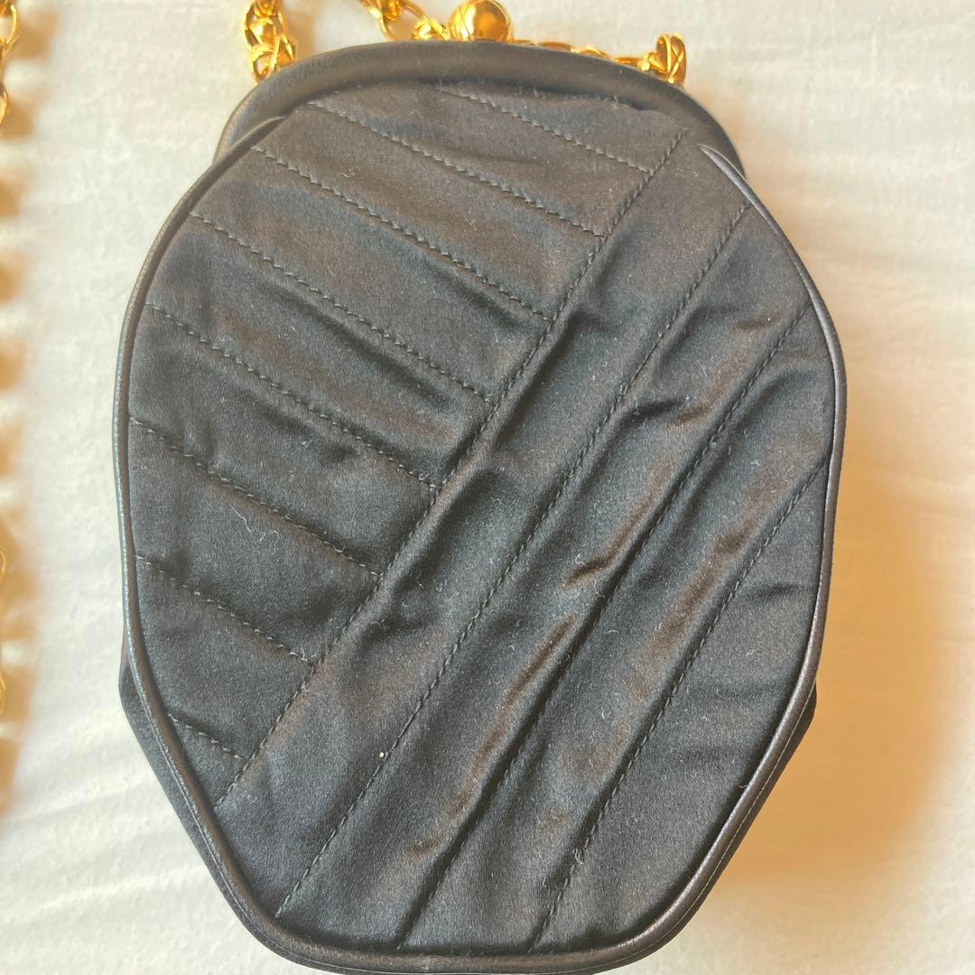 CHANEL ブラックレザー パーティーバッグ