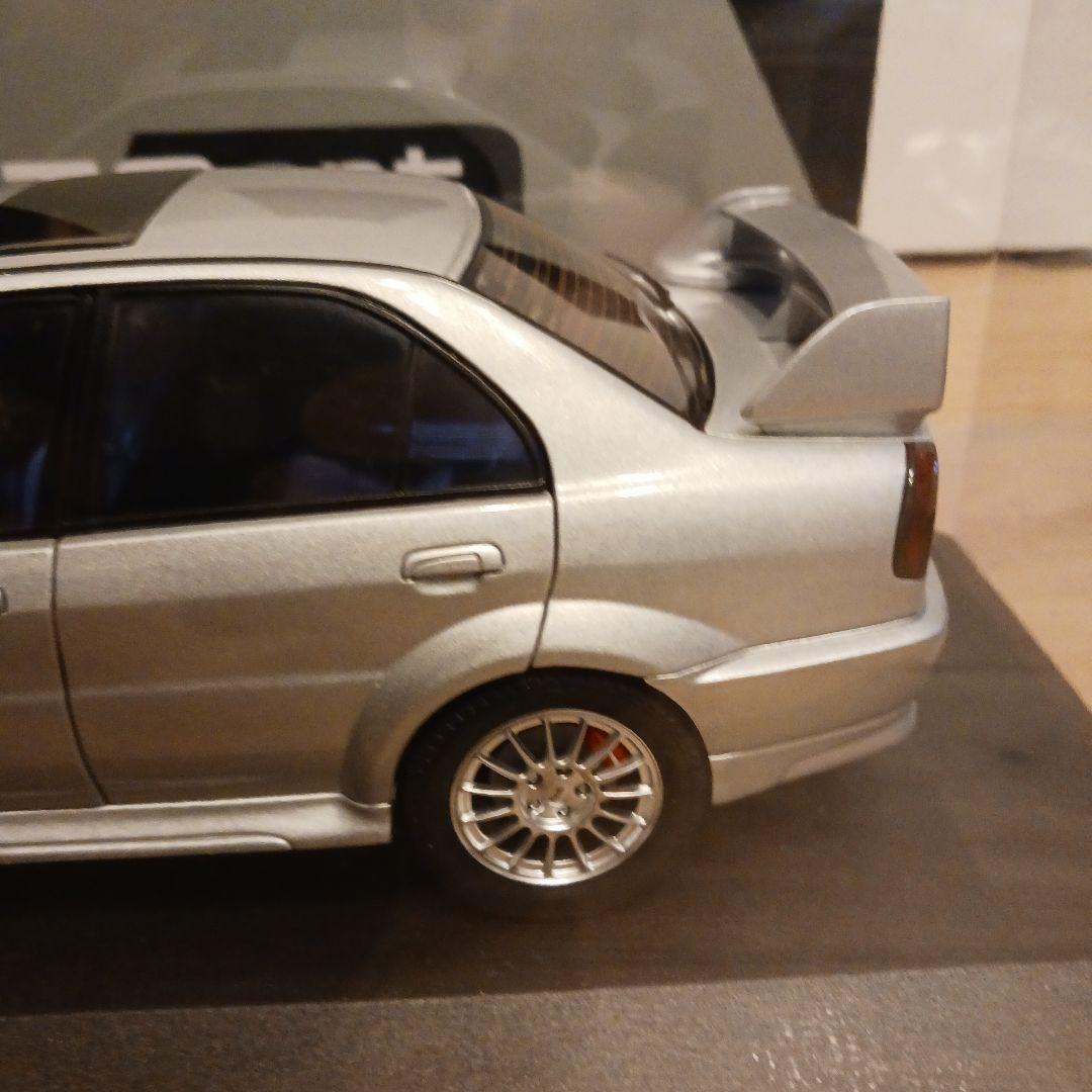 オートアート　三菱 ランサー エボリューション Ⅵ　AUTOart 1/18