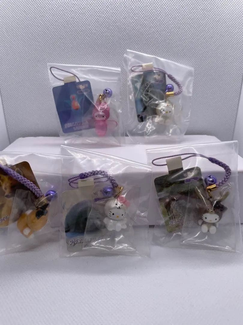 ご当地限定　ハローキティ 根付けセット 17個　サンリオ