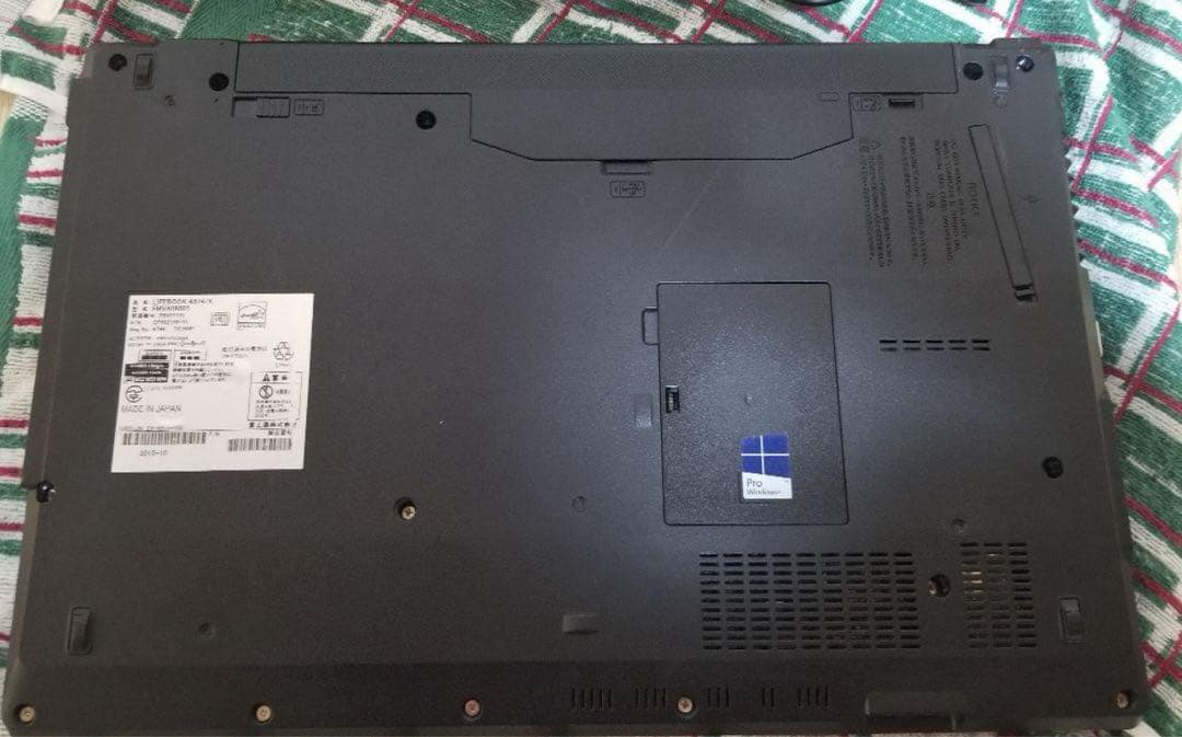 富士通 LIFEBOOK A574/K SSD Windows11 i3