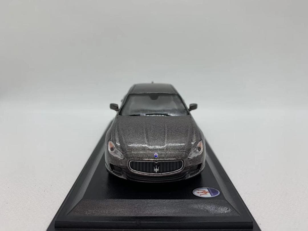 402-407 1/43 マセラティ Quattroporte GTS