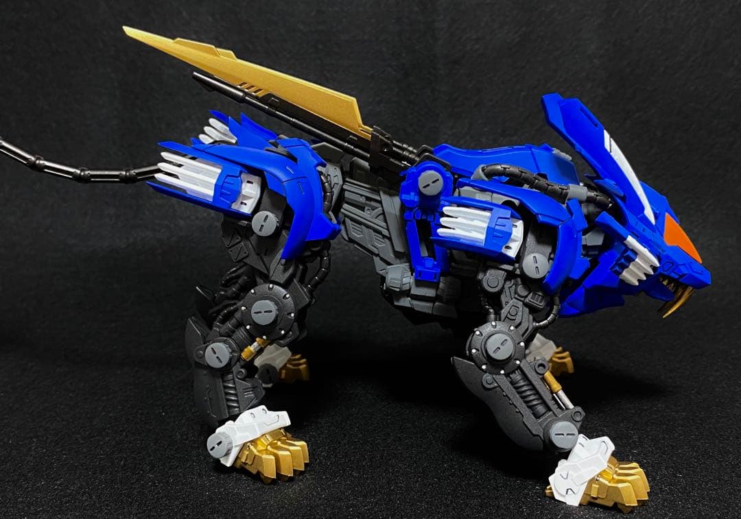 ゾイド RMZ-001 ブレードライガー 完成品 リアライズモデル ゾイド