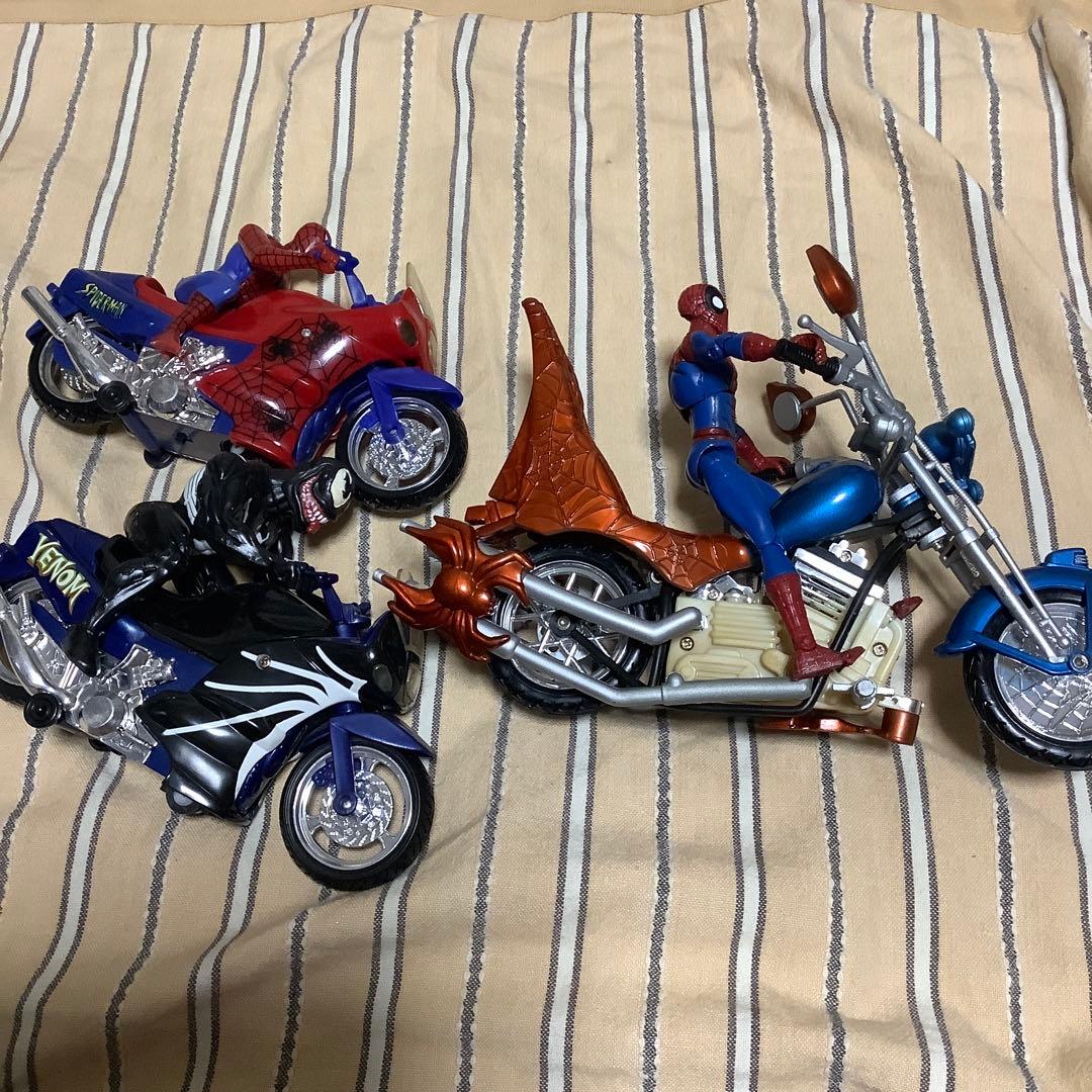 スパイダーマン ヴェノム バイクフィギュア 3体セット
