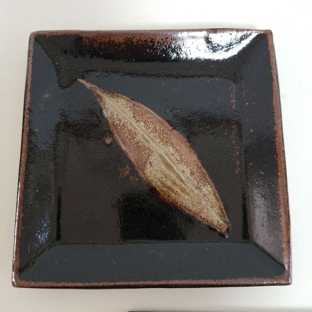 74　　十四代中里太郎右衛門窯　木の葉銘々皿５客　方皿約13,3cm