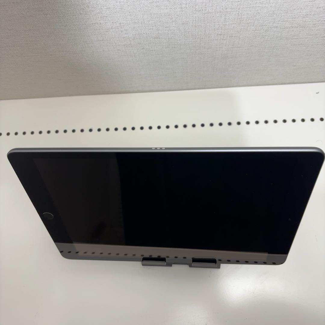 早い者勝ち バッテリー 良好 iPad 第8世代 32GB