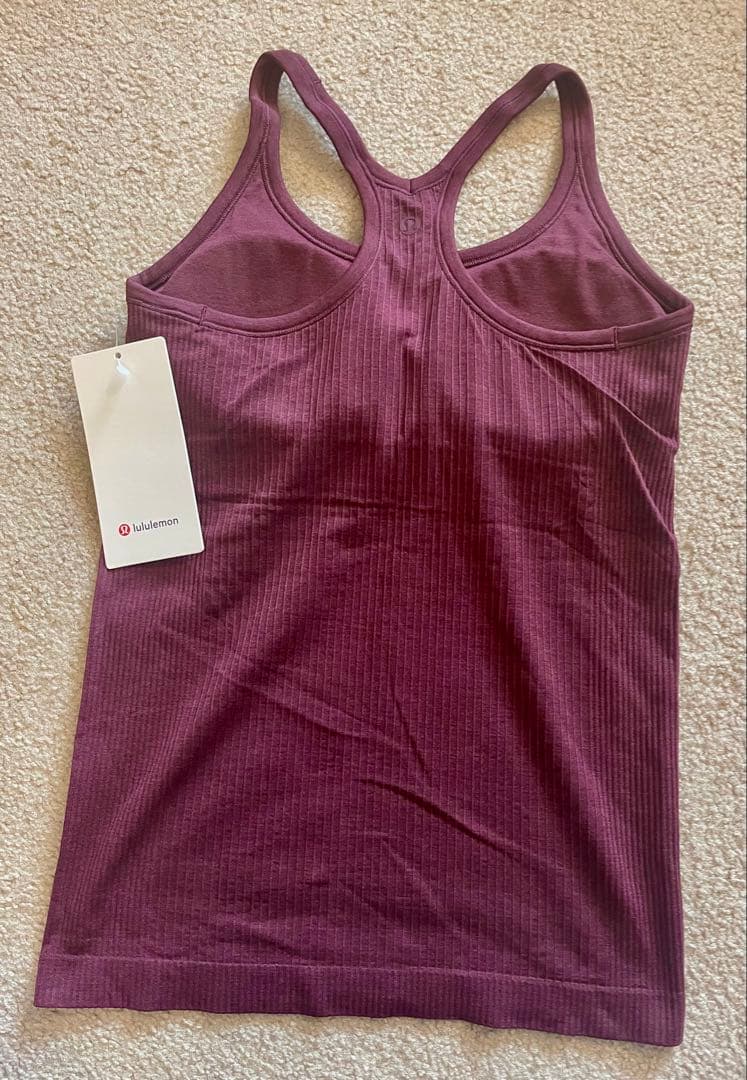 ルルレモン Ebb to Street タンクトップ 8