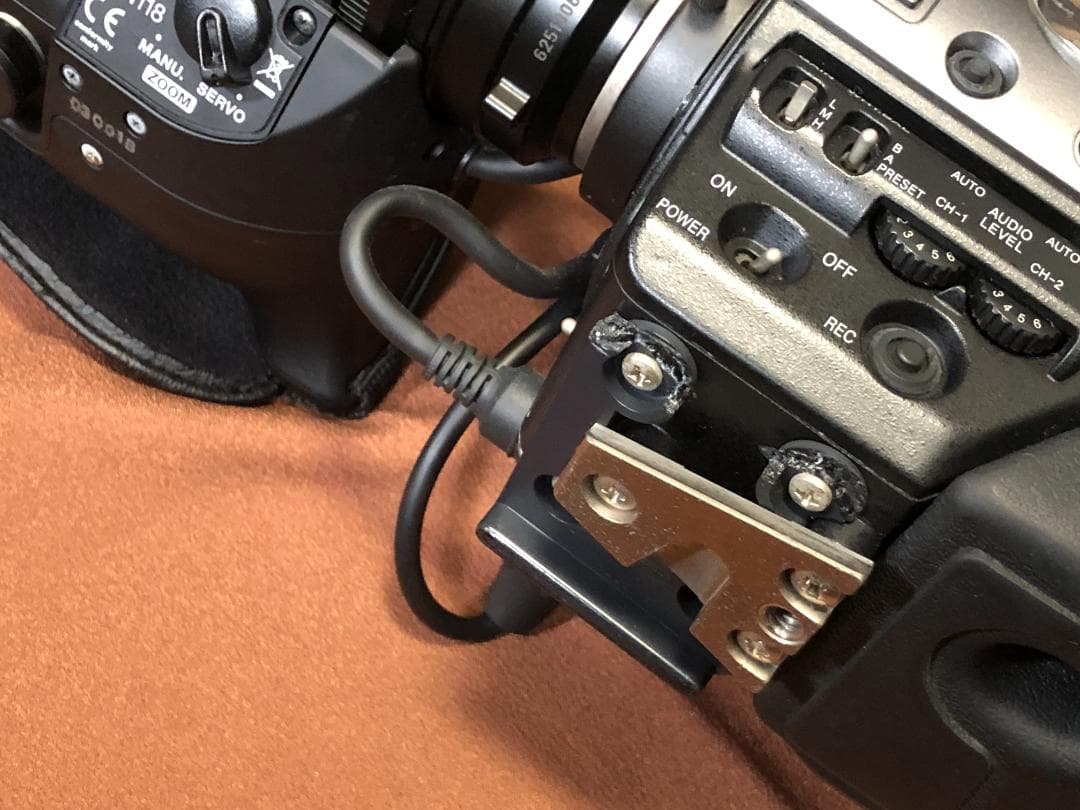 訳あり特価】難あるもまだまだ使えるJVC HM-700（S×Sレコーダー付）