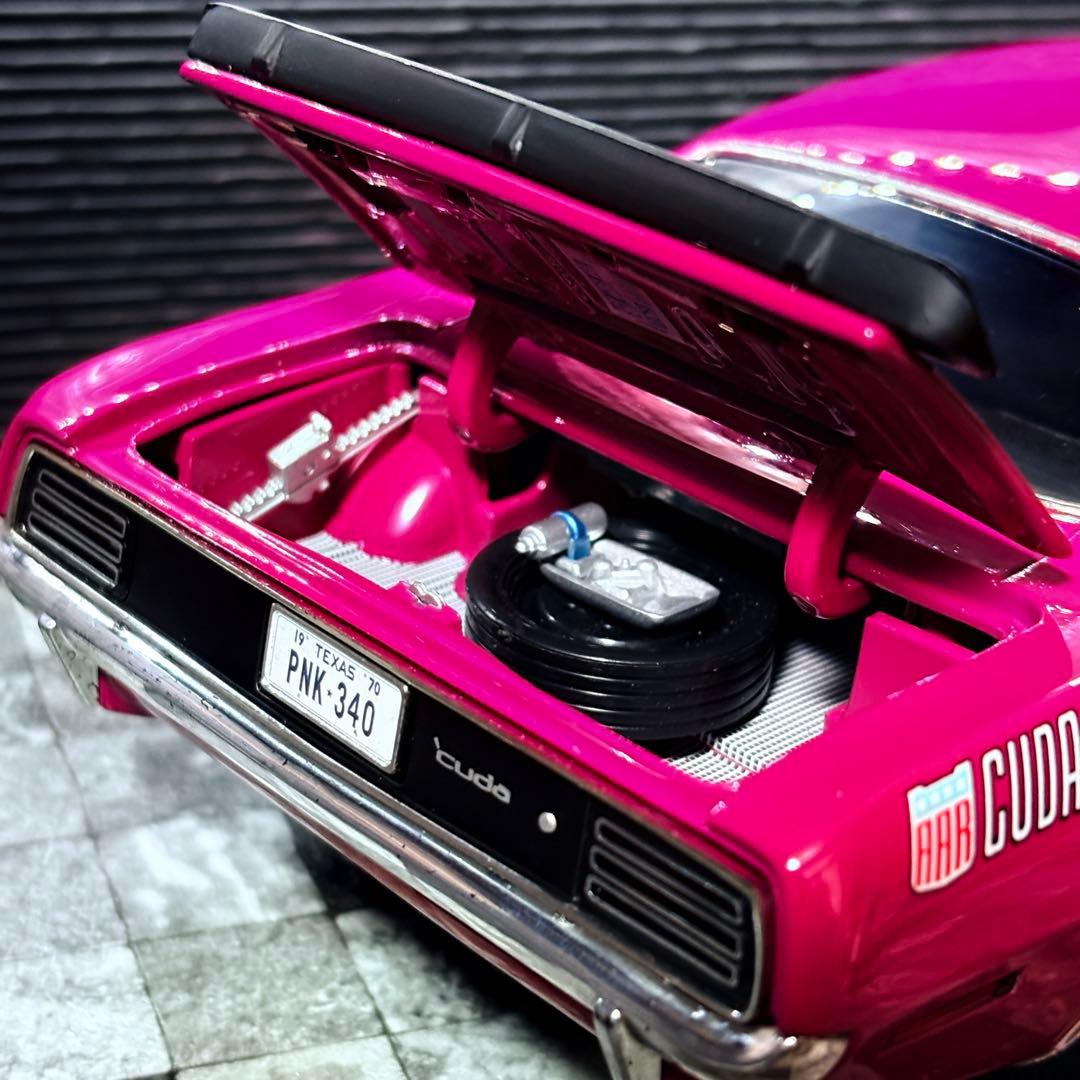 国内未入荷 1/18 HIGHWAY61 プリムス AAR クーダ 1970