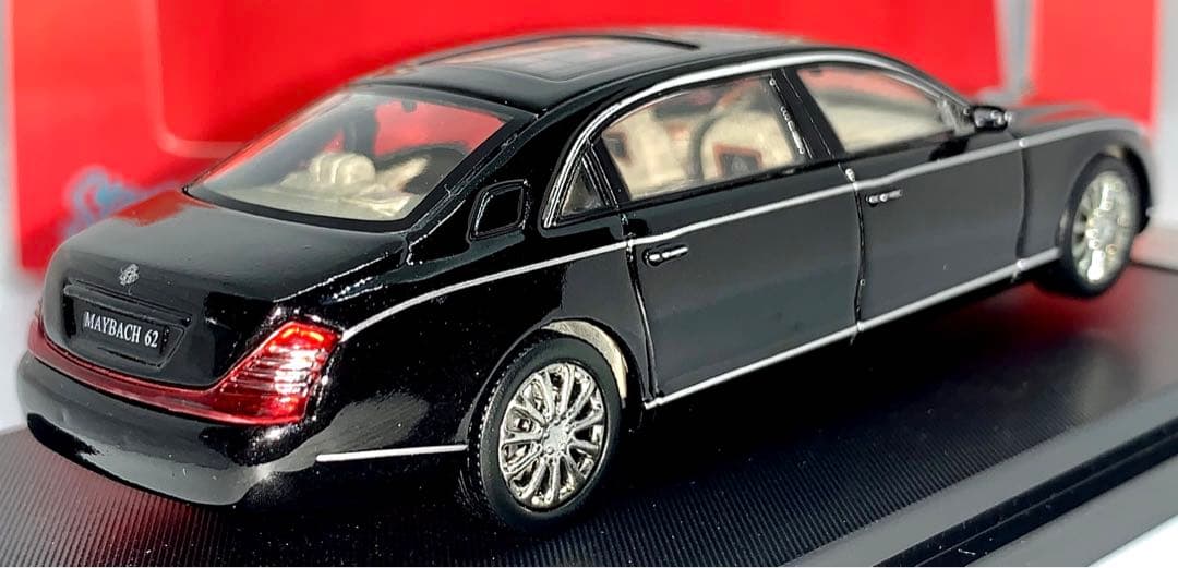 Stance Hunters メルセデスベンツ マイバッハ 62 1/64 限定