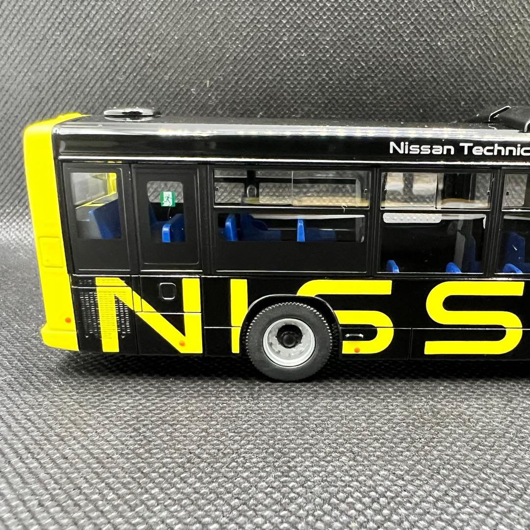 トミカリミテッドヴィンテージ ネオ　日産送迎バス　LV-N245e いすゞエルガ