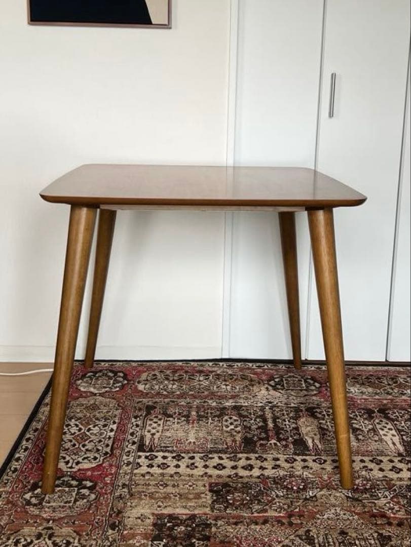 ダイニングテーブル 正方形　750mm ミッドセンチュリー　ウォルナット