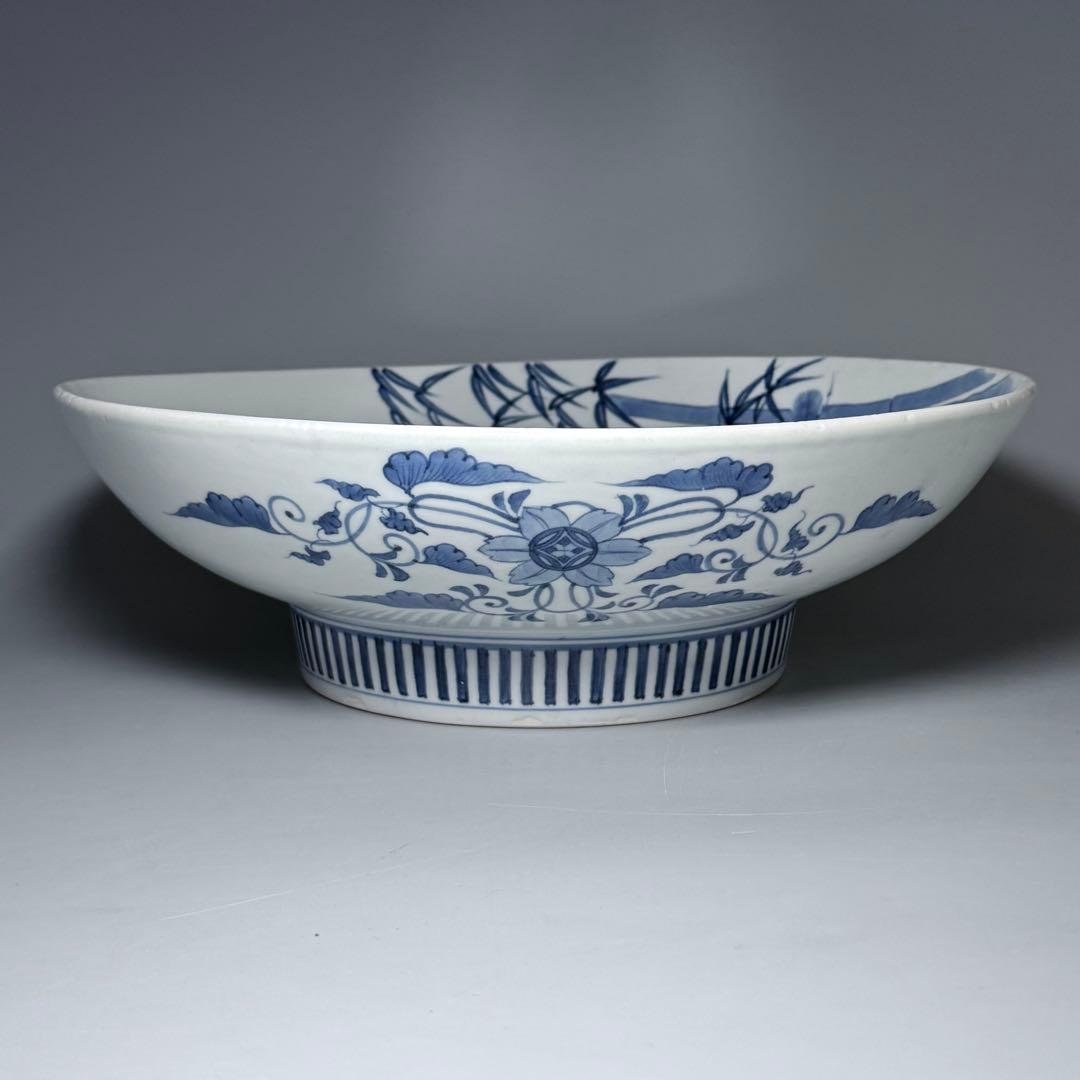 江戸後期 染付松竹梅大皿 後期鍋島 三方兜唐花文 高台櫛目文 桐箱付