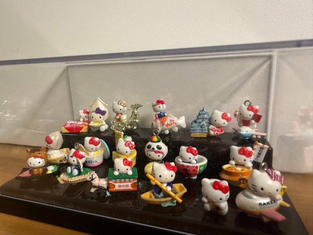 ハローキティ　ご当地キティ　ストラップ　マスコット　まとめ売り　18点セット