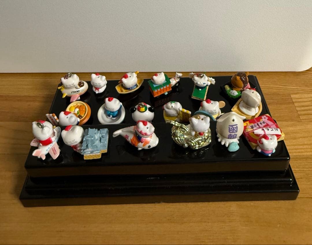 ハローキティ　ご当地キティ　ストラップ　マスコット　まとめ売り　18点セット