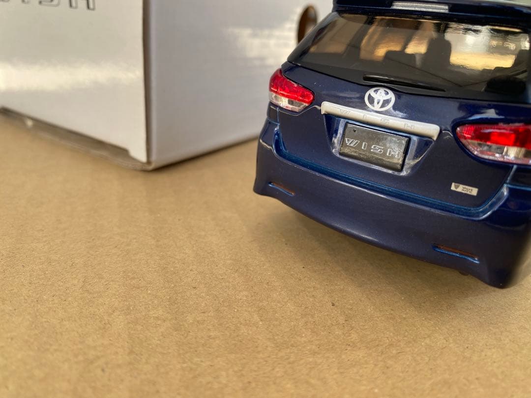 トヨタウィッシュダークブルーミニカー