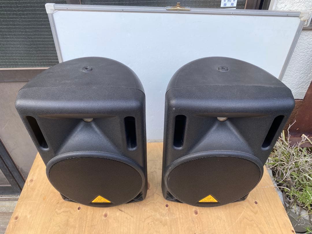 behringer eurolive b210d パワード　スピーカー　中古品