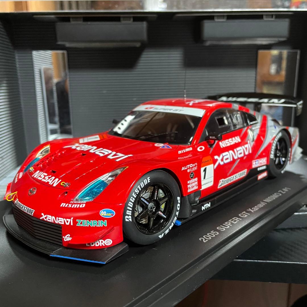 未展示品　オートアート1/18 Xanavi NISMO Z 2005