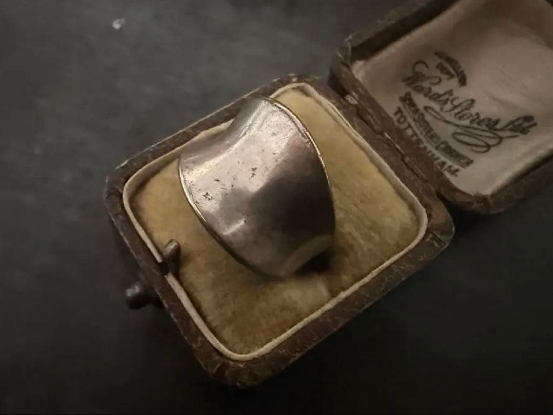 ヴィンテージ　リング　シルバー　925 アンティーク　アメリカ　ユーロ