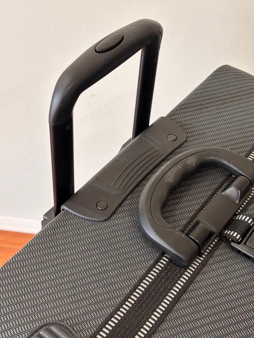 大幅値引】シフレ escape大容量 138キャリーケース TSAロック付き