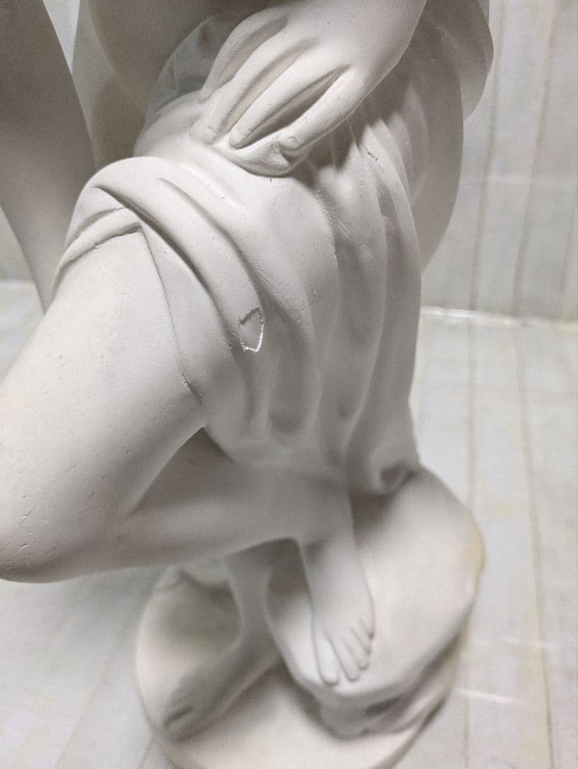 石膏オブジェ女性 湯浴みするヴィーナス像 微笑む少女の胸像