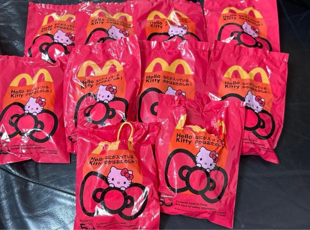 マクドナルド 50周年記念ハローキティ ハッピーセット フルコンプリートセット