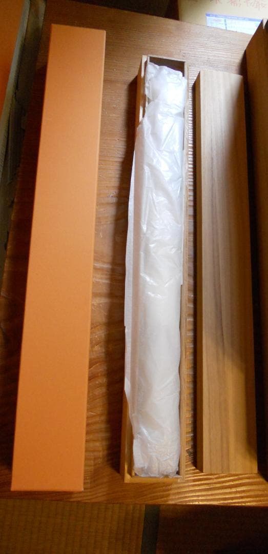 掛け軸 松仙 作 『 菊花 』 絹本 希少 軸装 茶道具 掛軸 美品 です