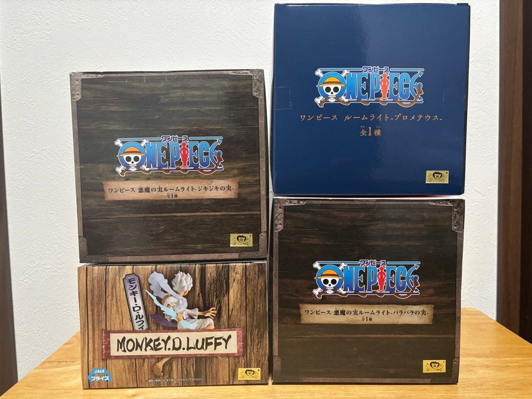 【新品未開封4点】ワンピース　ニカフィギュア＆悪魔の実ルームライトセット