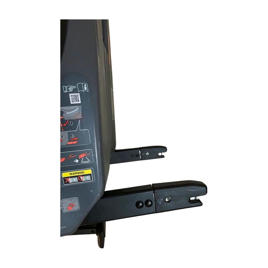 コンビ　クルムーヴ コンパクト R129 エッグショック JQ BK