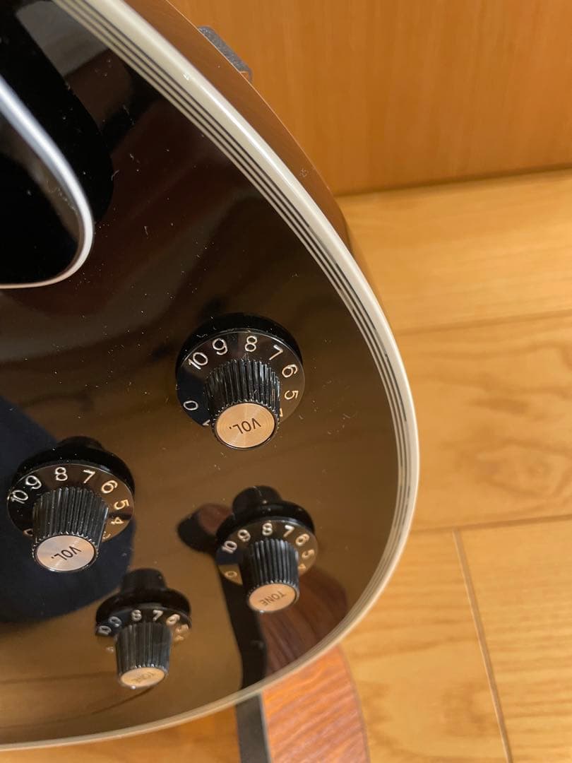 りく様。EDWARDS レスポールカスタム 美品 エボニー指板 - メルカリ