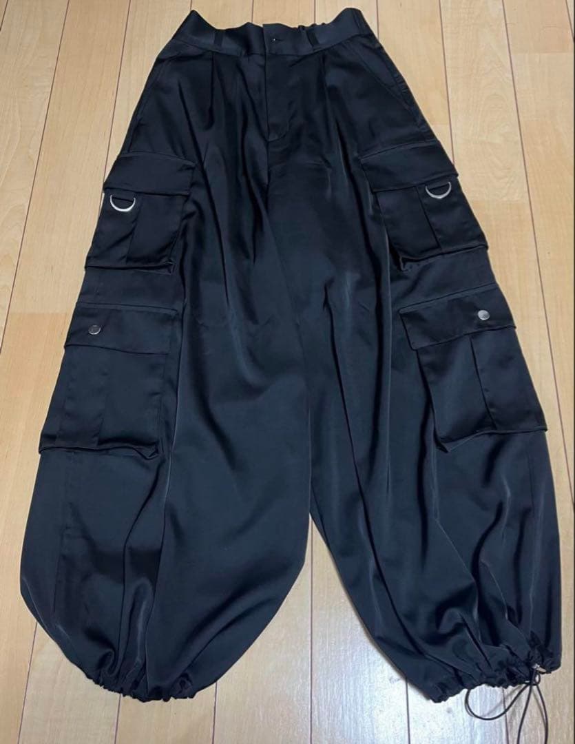 HARE サテンダブルポケットカーゴパンツ ブラック　サイズフリー