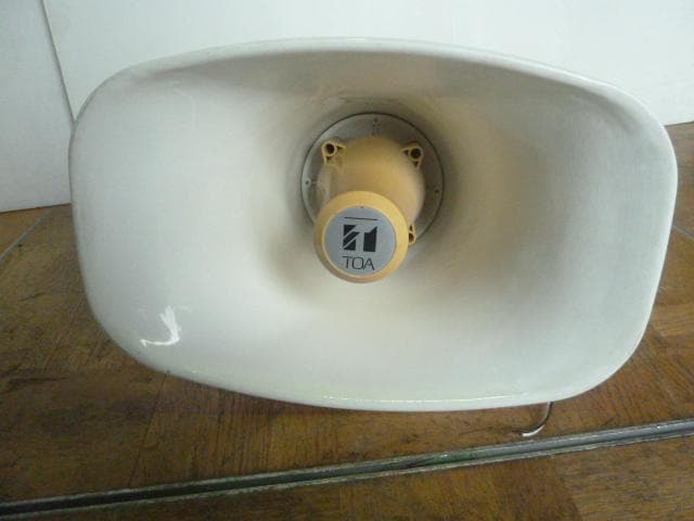 TOA 車載用ホーンスピーカーSC730-A 30Wタイプ 車 拡声 器 【中古】TOA