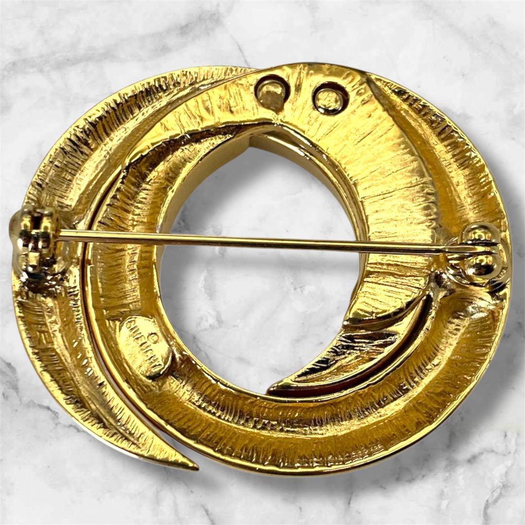 美品 GIVENCHY ジバンシー ブローチ ゴールド ロゴ - メルカリ