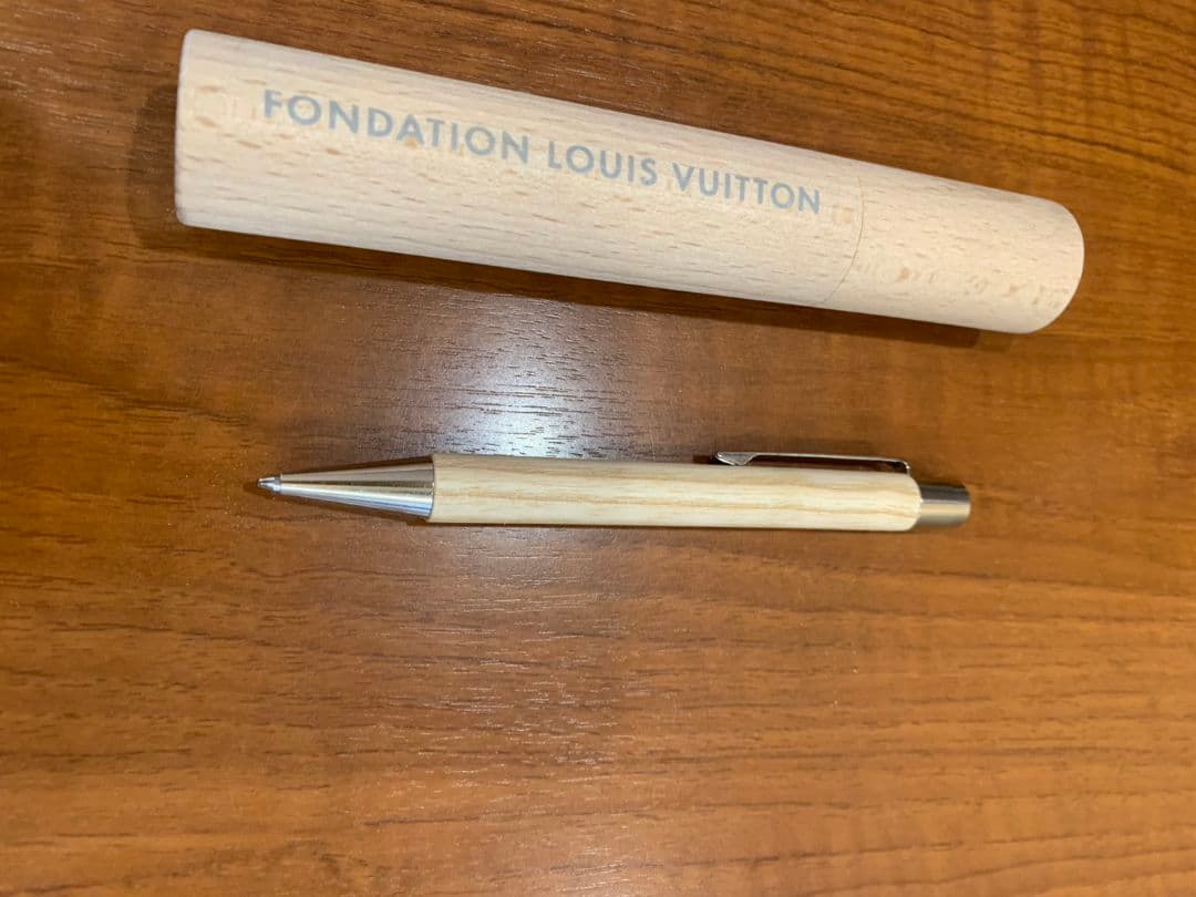 LOUIS VUITTON 木製ボールペン専用ケース付き新品ルイヴィトン美術館