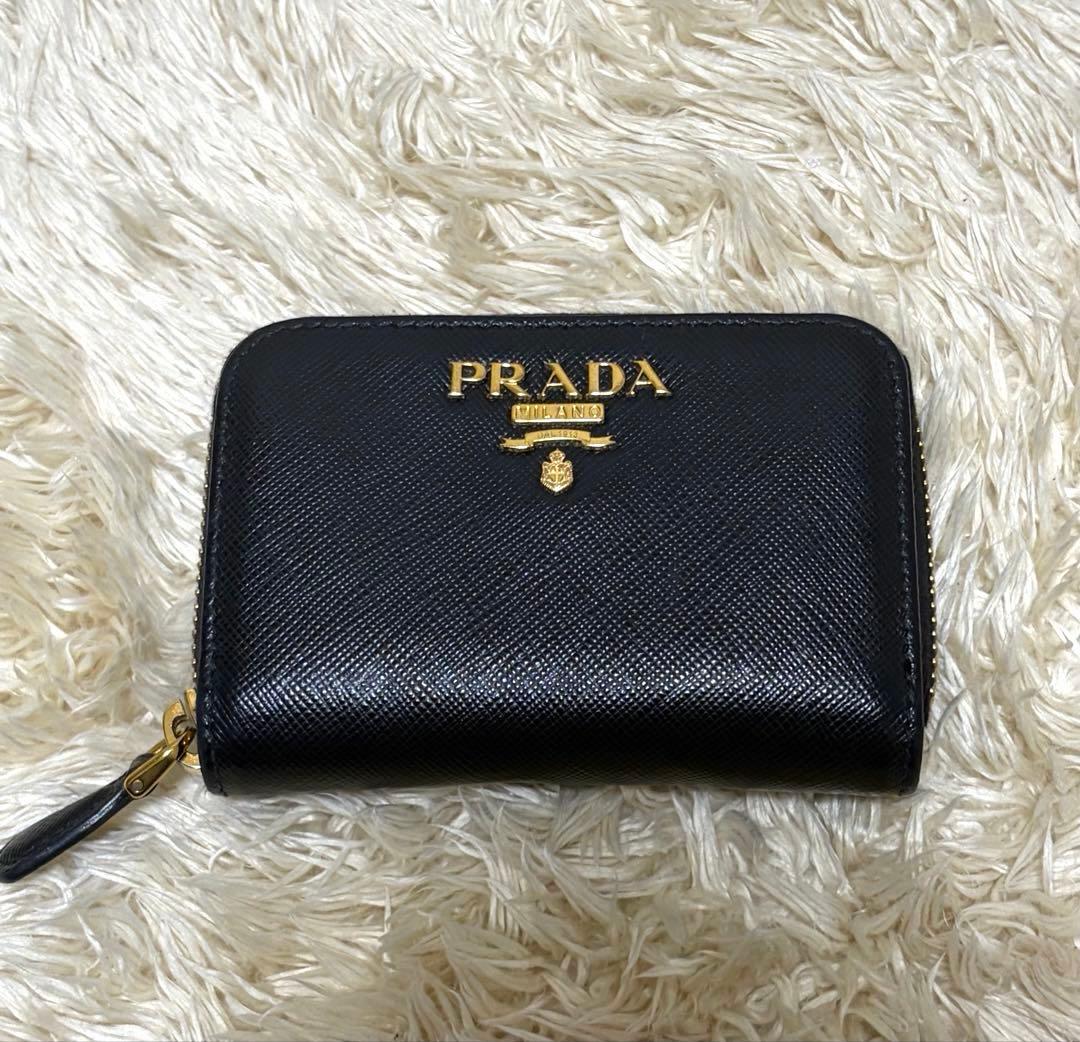 PRADA サフィアーノレザー ケース ブラック