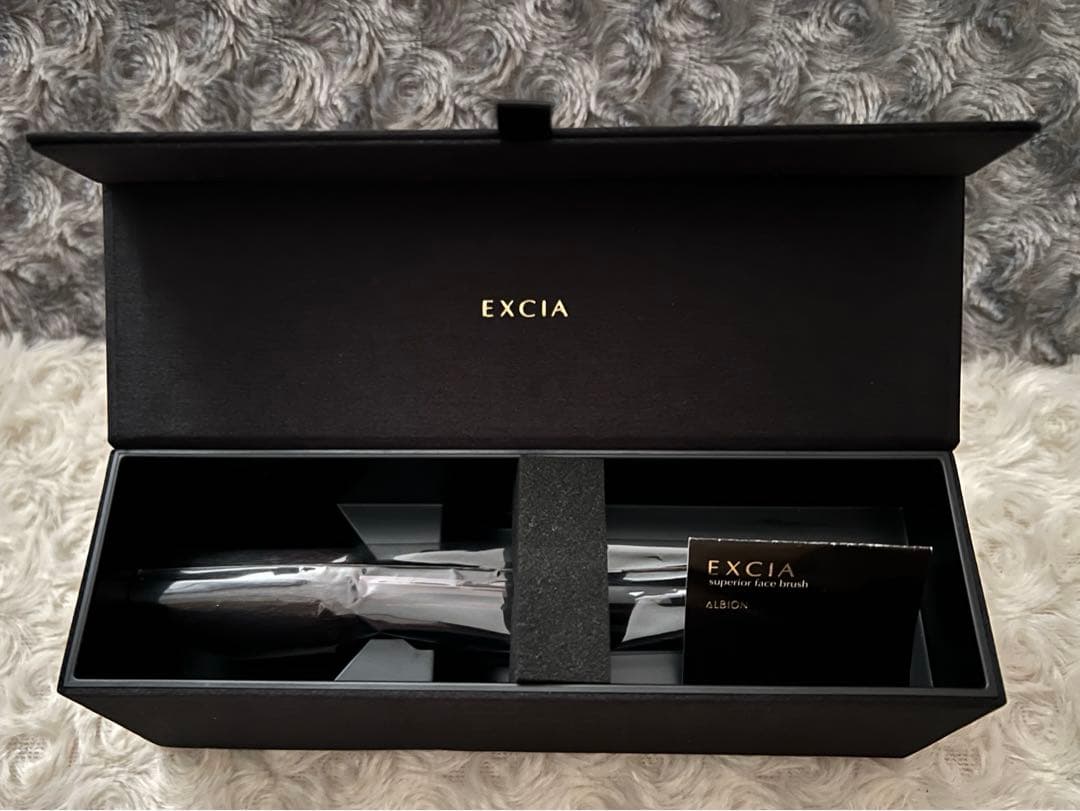 アルビオン　エクシアAL スーペリア フェイス ブラッシュ（パウダーブラシ ）