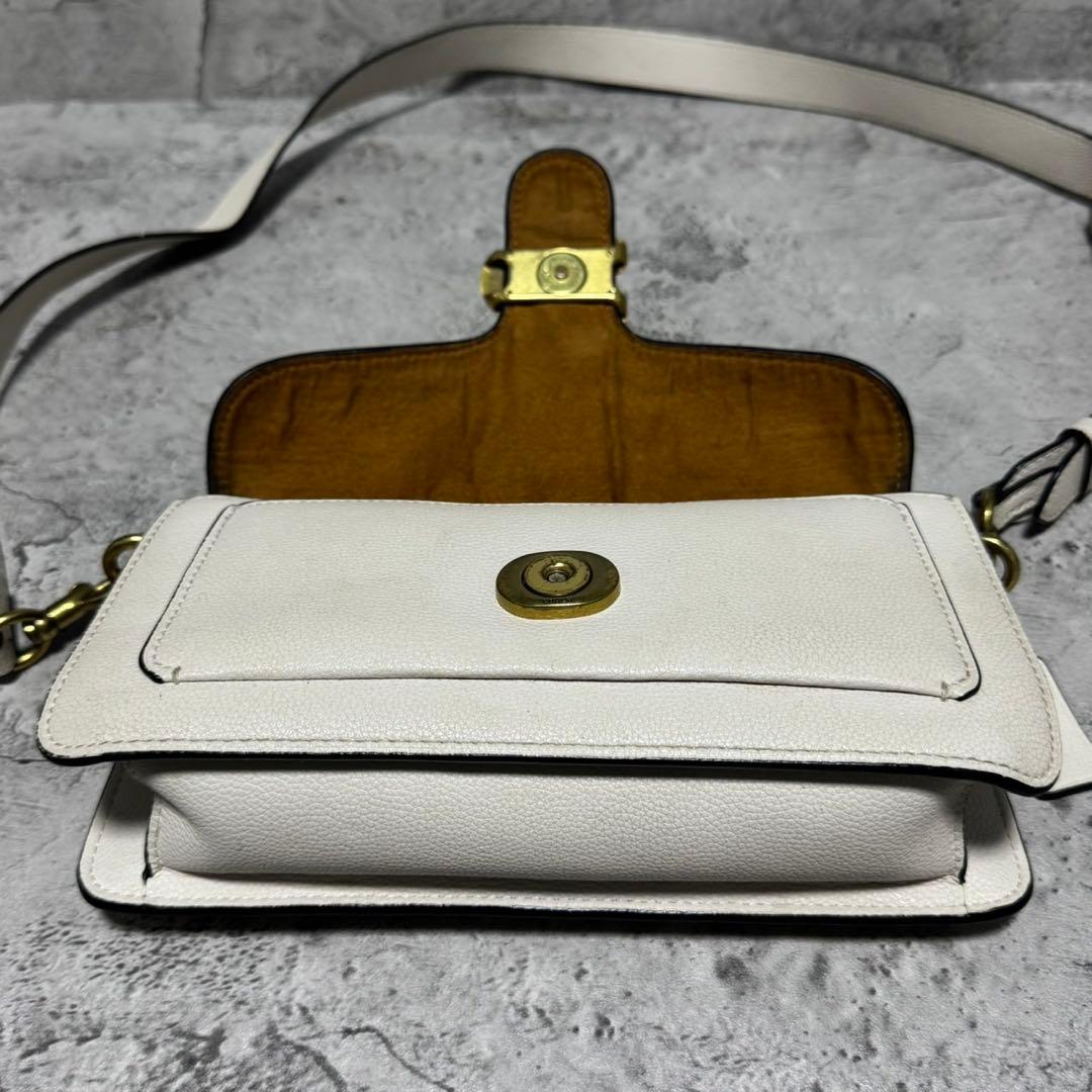 美品✨️コーチ ショルダーバッグ タビー シボ革 レザー アイボリー F3995