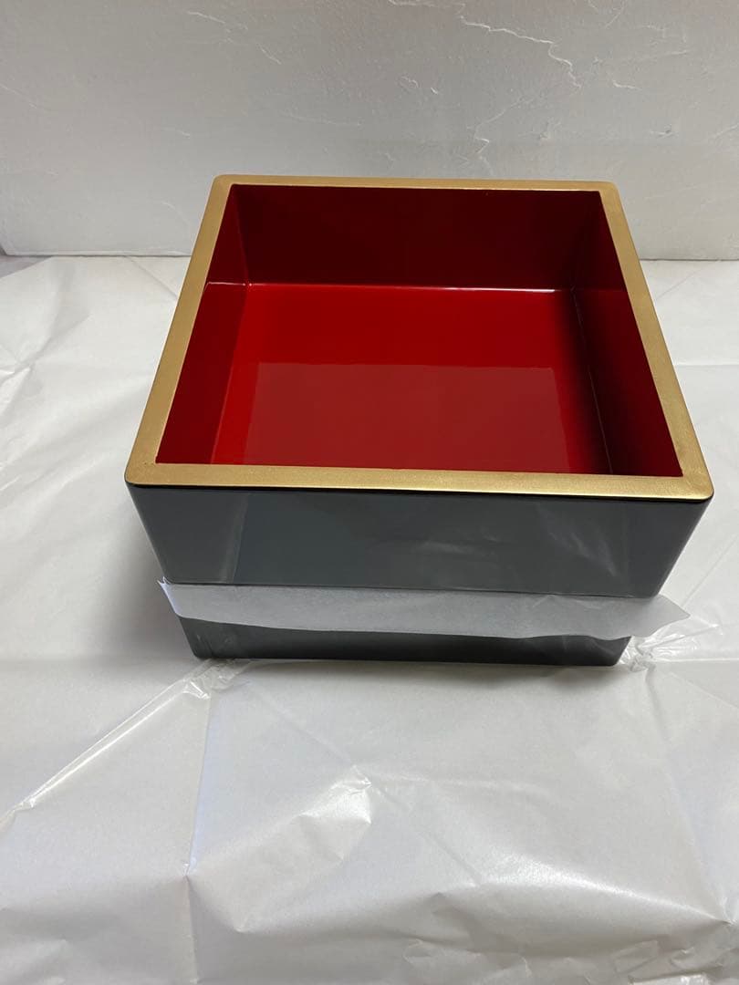 漆器重箱 赤と金
