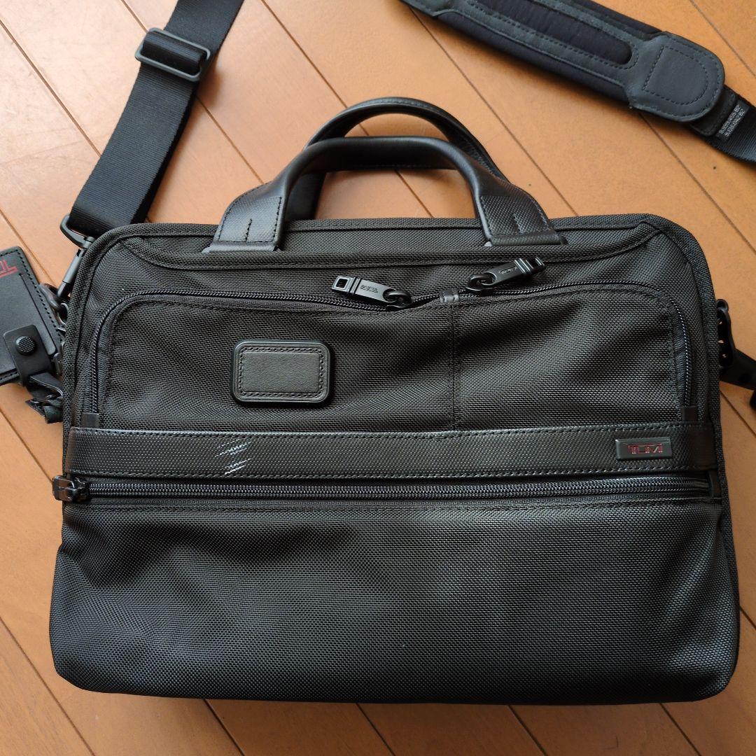 TUMI エクスパンダブル ビジネスバッグ ブラック