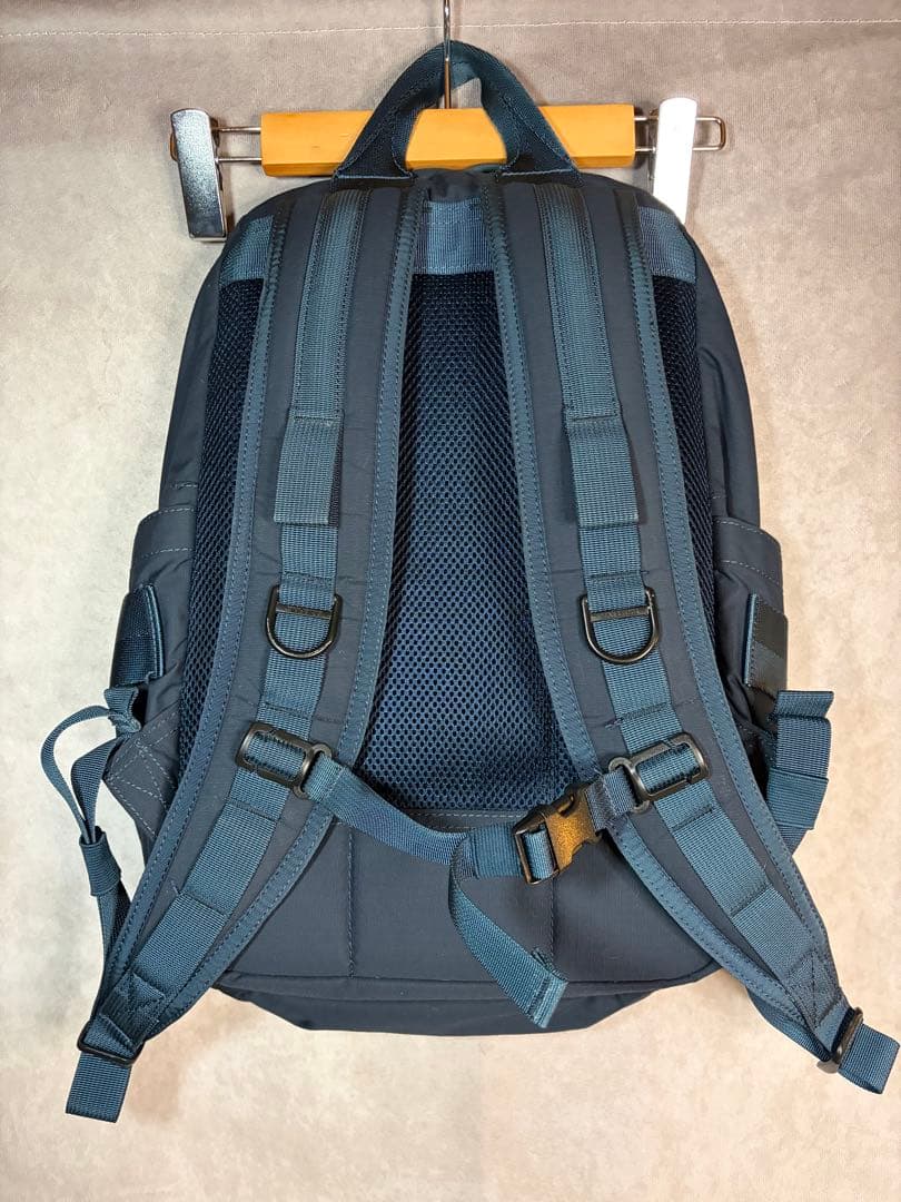 【美品】BRIEFING SLIM PACK MW GENII NAVY