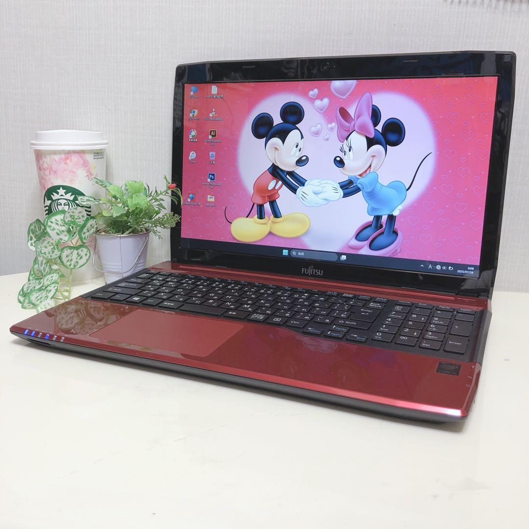 高速SSD、光沢ワインレッド Win11、Office2021、イラレが使える