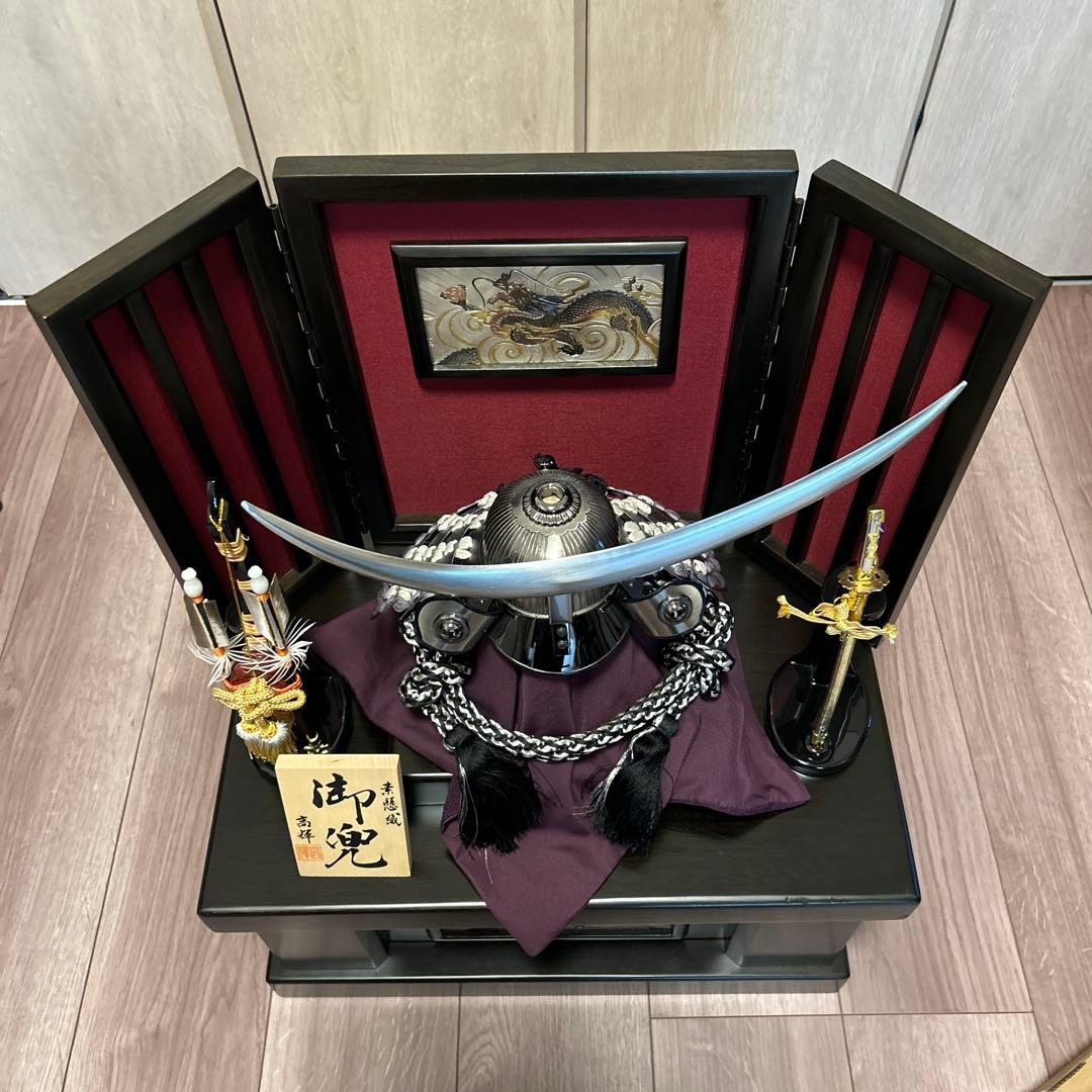 置物 龍の絵柄 黒 五月人形 兜 伊達政宗